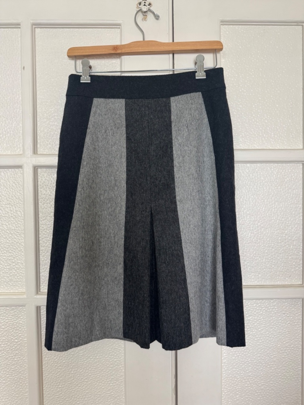 CLASSIQUES ENTIER fine felt wool dark and light grey skirt with front pleat US 2